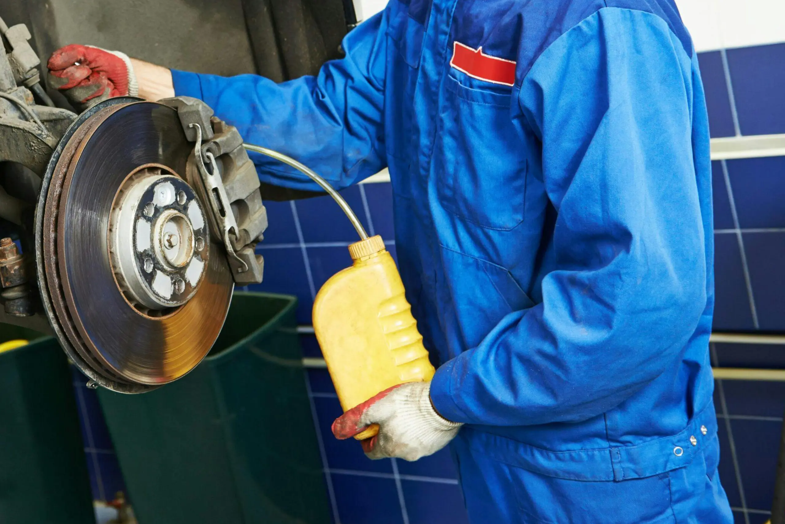 mechanic-changing-brake-fluid12